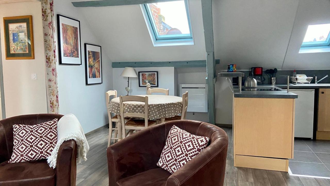 Sous Les Toits D'Honfleur Apartment ภายนอก รูปภาพ