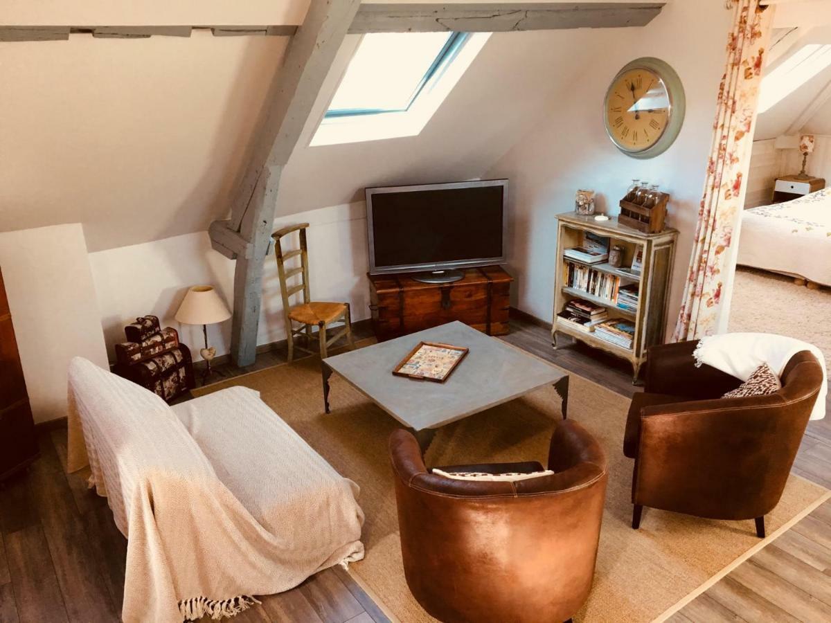 Sous Les Toits D'Honfleur Apartment ภายนอก รูปภาพ