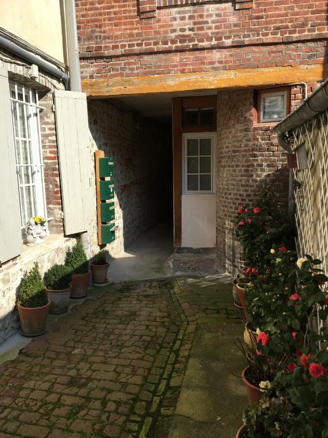 Sous Les Toits D'Honfleur Apartment ภายนอก รูปภาพ