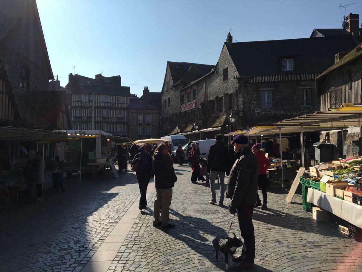 Sous Les Toits D'Honfleur Apartment ภายนอก รูปภาพ
